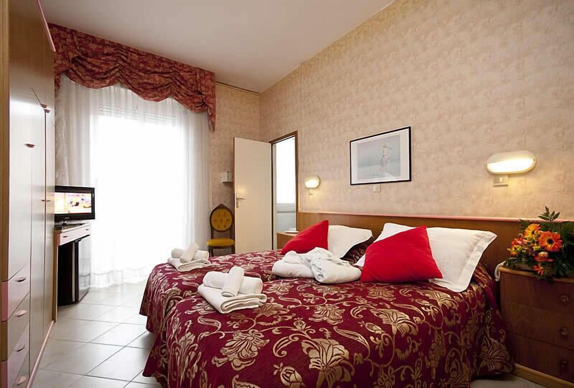 Hotel Spiaggia Marconi Rimini Luaran gambar
