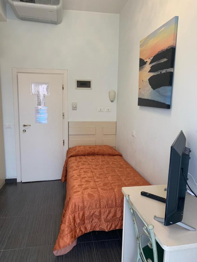 Hotel Spiaggia Marconi Rimini Luaran gambar