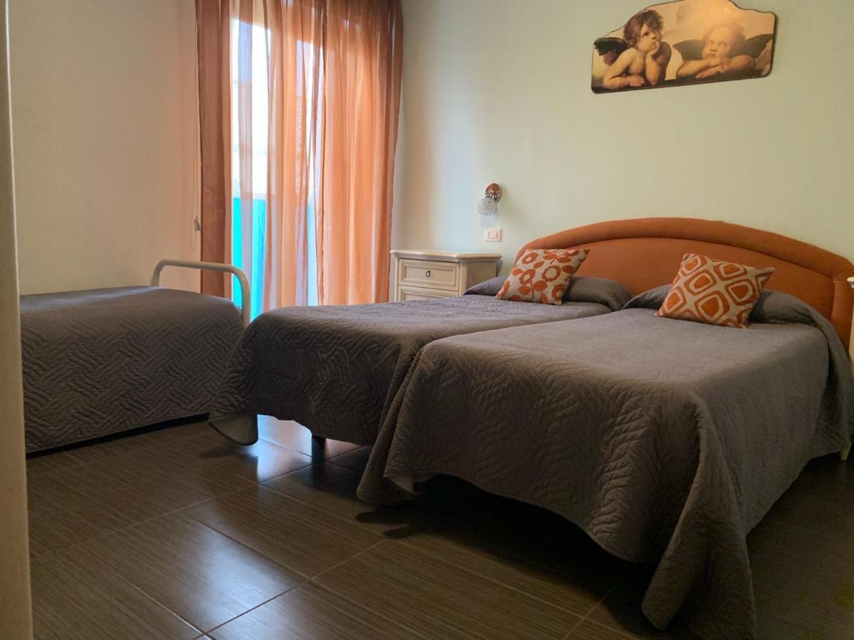Hotel Spiaggia Marconi Rimini Luaran gambar